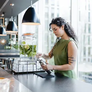 Отель Citizenm Tower Of ****