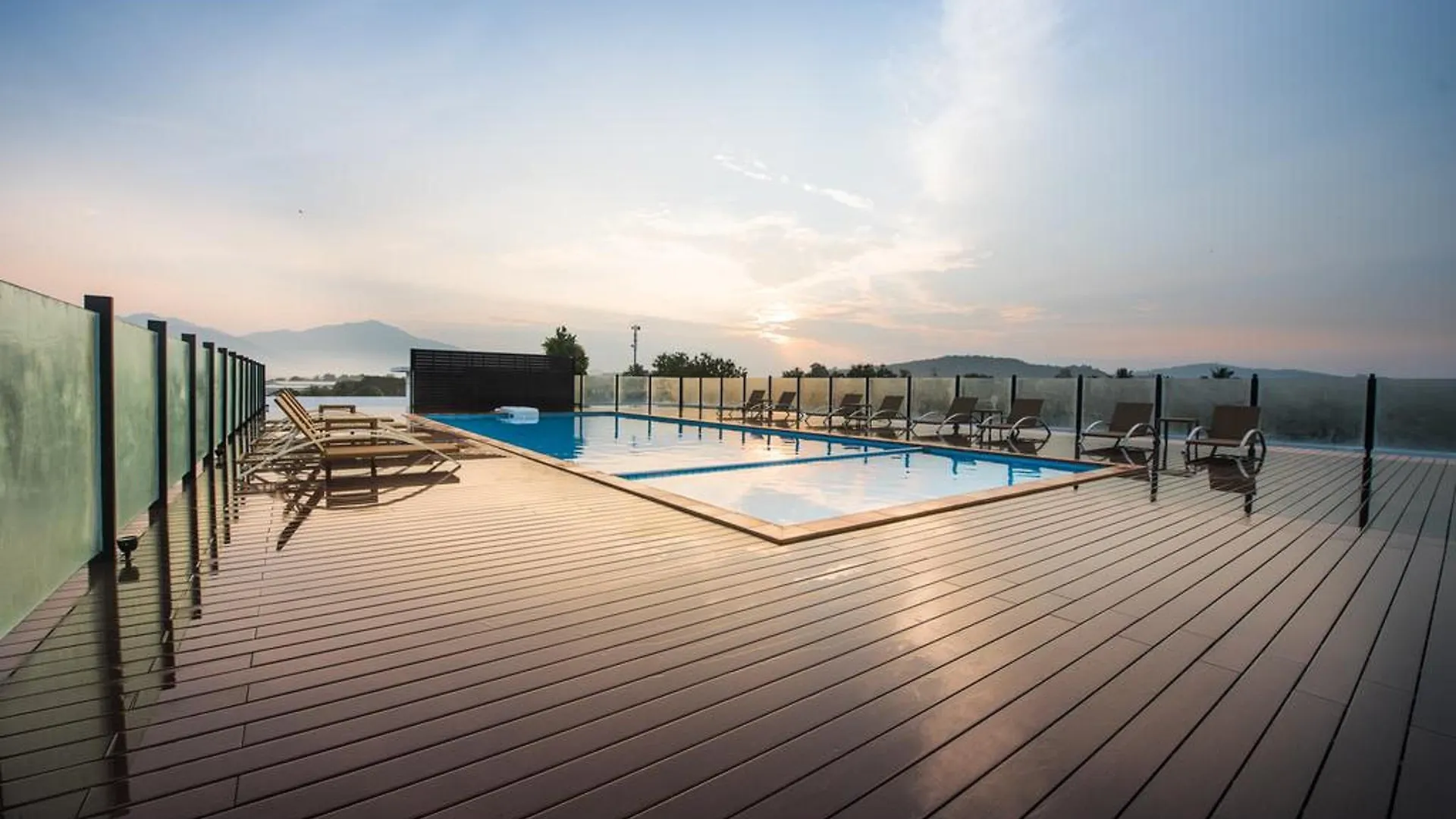 Hotel The Smith House Pantai Cenang